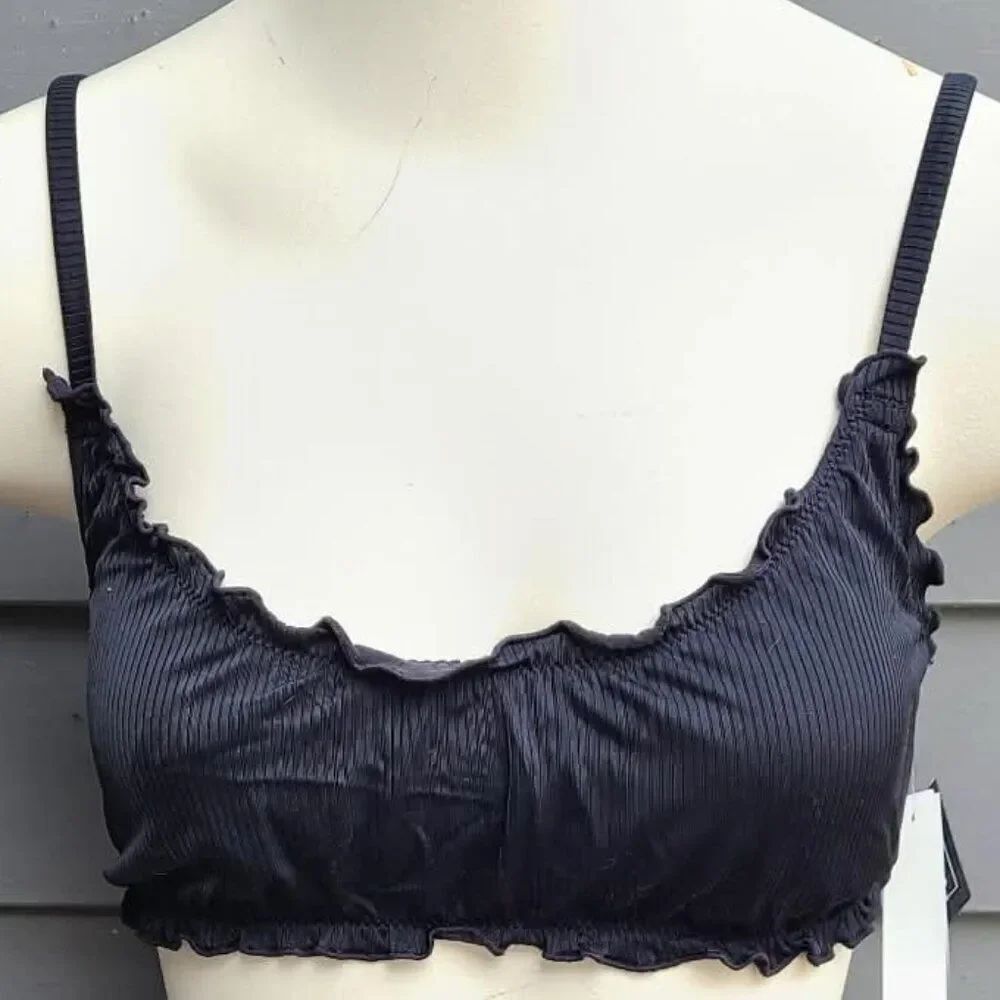 Salt & Cove Black Ribbed Ruffle Bikini Top size Medium NWT!